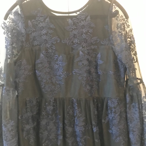 Maternity dress - Picture 3 of 4